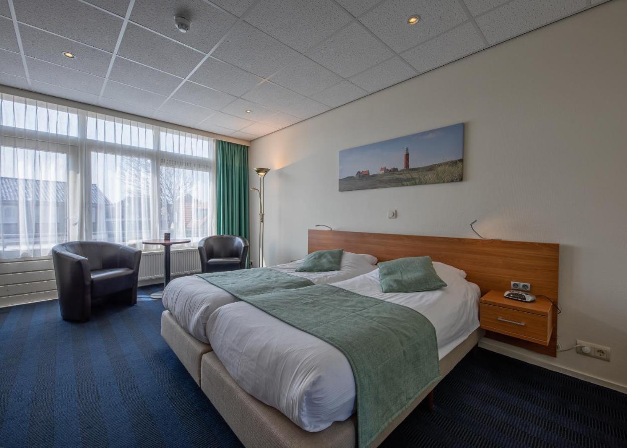 Deluxe Double Room with Balcony,1136939602:JPEG